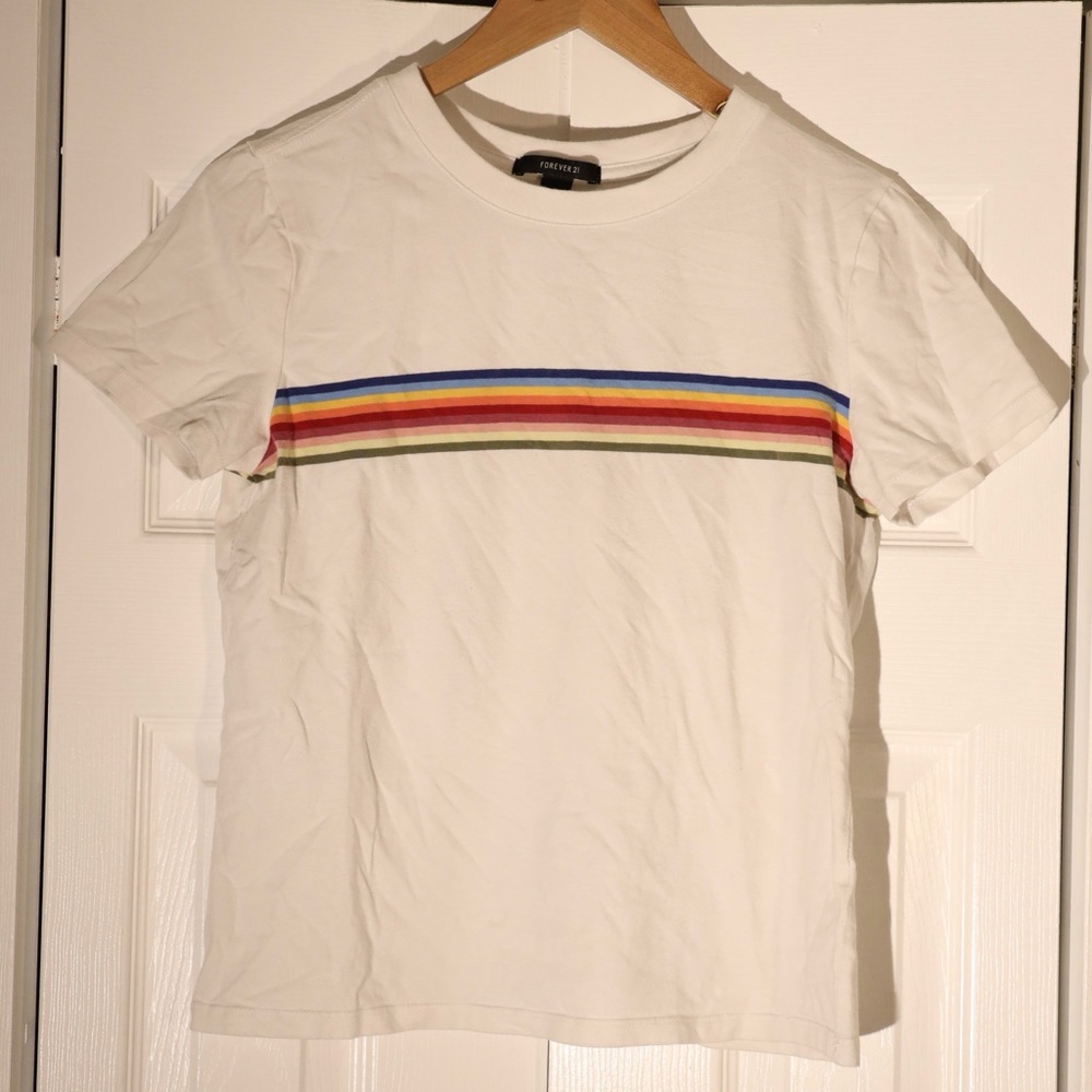 Forever 21 T-Shirt
